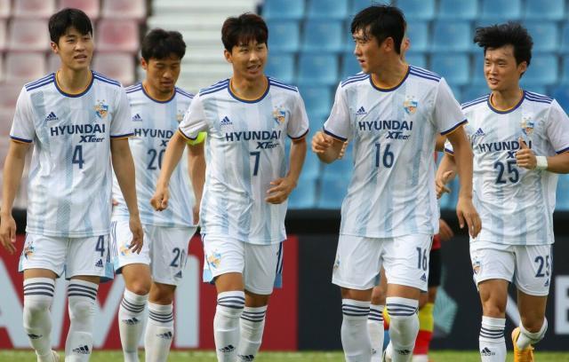 【亚冠】尹日录闪击天野纯传射 广州队0比5蔚山现代